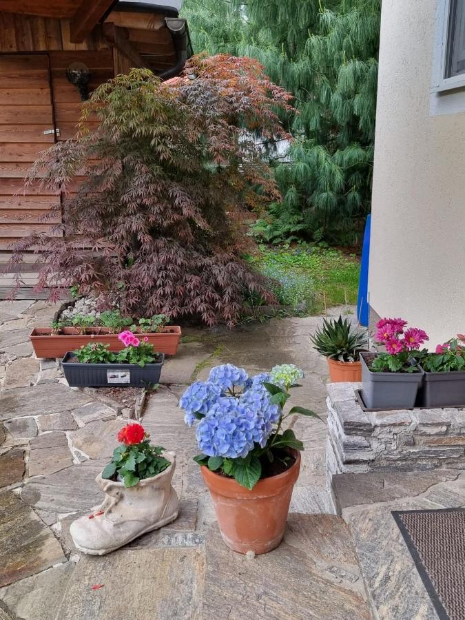 Haus Flora - Ferienwohnung Bodensdorf Exterior foto